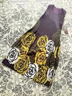 2025年最新】薔薇柄 スカートの人気アイテム - メルカリ 