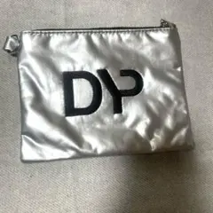dtyype ポーチ　スタッズ　ロゴ
