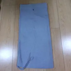 新品 GUESSのニットスカートのサムネイル