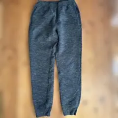 UNIQLOジュニア ダークグレー スウェットパンツ