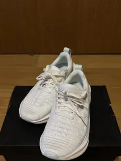NIKE REACT X INFINITY RUN 4のサムネイル