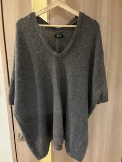 ZUCCA グレー ニットのサムネイル