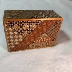 箱根寄木細工 秘密箱 伝統工芸品のサムネイル