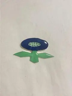ハンドメイド　ブローチ花デザイン