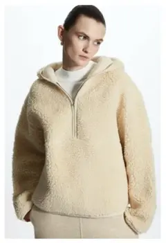 COS ハーフジップ ボアパーカー アイボリー