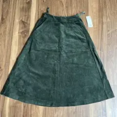 新品未使用タグ付き　コーデュロイフレアミディスカート　Sサイズ