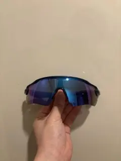 【カスタム】Oakley サングラス スポーツ用 ミラーレンズ ブラック×レッドのサムネイル