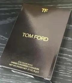 トムフォード アイシャドウ　化粧品　04honeymoon TOMFORDのサムネイル