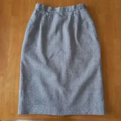 ツイード柄スカート 毛60％絹40％混紡 グレー系　タイトスカート