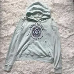 【美品】 HOLLISTER パーカー M ロゴ刺しゅう スウェット ブルーのサムネイル