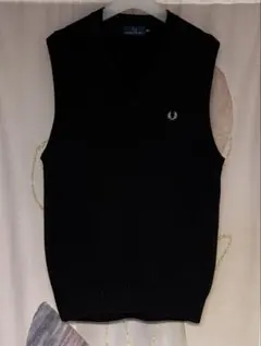 フレッドペリー 90s 月桂樹 刺繍 Vネック ニットベスト ブラック
