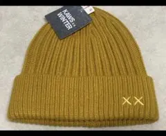 完売品 新品 UNIQLO KAWSコラボ カウズ ユニクロニット帽 イエローb