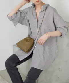 未使用品　スロープイエナ ストライプ柄 バンドカラー 長袖シャツのサムネイル