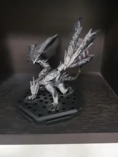 バルファルク　フィギュア　スタンダードモデル