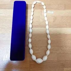 象牙風　ネックレス　ビンテージ　アンティーク