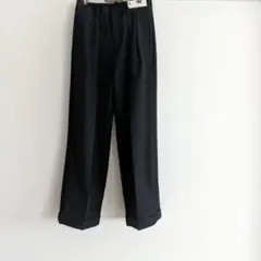 タイムセール！新品　GUインタックワイドパンツサイズM