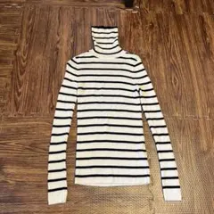 ユニクロ　ボーダー　タートルニット