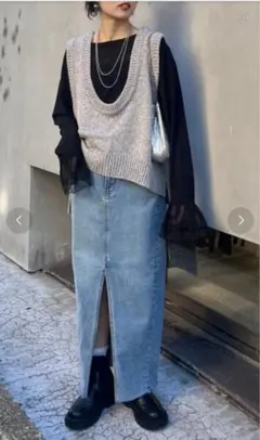 チャオパニックティピーのニットベスト