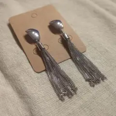 シルバー タッセル ピアス
