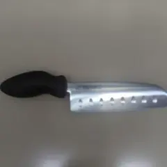 ビバライズ ギザ刃三徳包丁アシストグリップ＜16cm - メルカリ