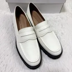 新品未使用✨定価2.5万　アトリエブルージュ　日本製　コインローファー　24cmのサムネイル