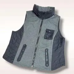 【美品】ペニージュール ベスト 中綿キルト ジップアップ ハイネック グレー黒