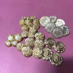 ボタン　32個　ゴールド系　花柄　まとめ売り　レトロ ビンテージ