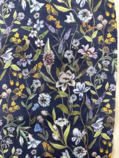 リバティリヨセル縦長ハギレメグミ