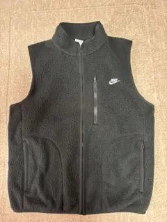 ダウンベスト ナイキ