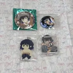 嘴平伊之助 アクスタ アクキー 缶バッジのサムネイル