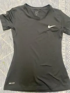NIKE PRO 半袖 Tシャツ ブラック Lサイズのサムネイル