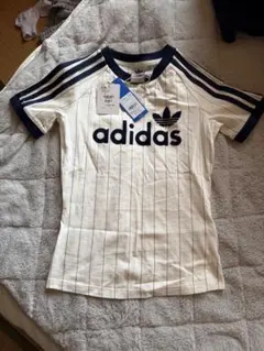 adidas ストライプ 半袖 Tシャツ