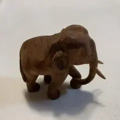 木彫りのエレファント