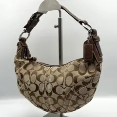 美品✨ コーチ スモールホーボー シグネチャー ワンショルダーバッグ ベージュ