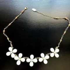 tocca ネックレス　花　アクセサリー　ゴールドのサムネイル