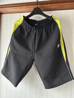 DESCENTE ハーフパンツ　XOサイズのサムネイル
