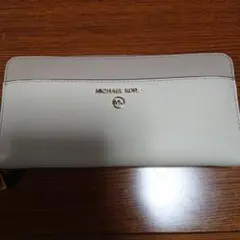 Michael Kors 長財布のサムネイル