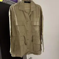 サファリシャツ