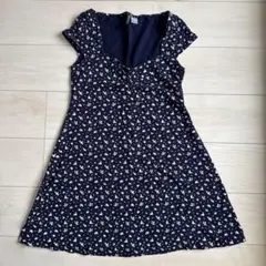 H&M ネイビー花柄半袖ミニワンピース