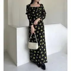 【美品】SNIDEL ドレープタイトレーヨンプリントワンピース 0サイズ