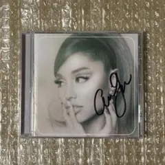 【直筆サイン】【未開封】【アメリカ限定】Ariana Grande Ariana Grande アリアナグランデ 直筆サイン入り 写真 の通販 by ご