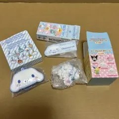 シナモロール　シークレットチャーム　ラバーミラーキーホルダー　名札バッジ