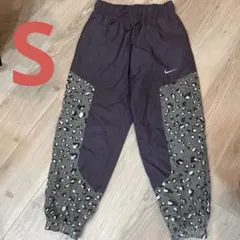 ぷ*る様 ⭐︎NIKE ウーブンパンツ Sサイズ★スポーツMIX 柄パン アニマ