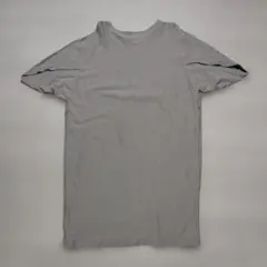 グレー 半袖 Tシャツのサムネイル