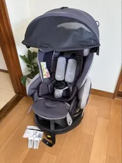 Aprica フラディアグロウ プレミアム ISOFIX グレー クリーニング済のサムネイル