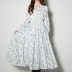 rienda シャーリングフレアワンピース