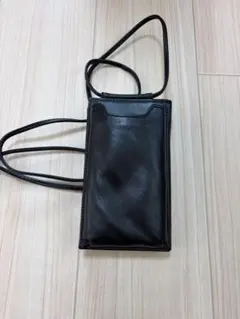 BLUE BLUE ブルーブルー カウレザーポーチ ショルダー 黒 - メルカリ