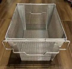 Item thumbnail for item 9fbfb3a3-3b30-46a7-8bbc-b91f98551279