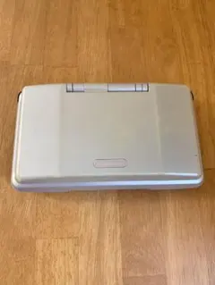 任天堂 初代 Nintendo DS シルバー 本体のみ ジャンク品
