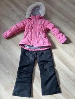 スキーウェア⭐︎子ども用(130)ピンクのジャケットと黒パンツセット